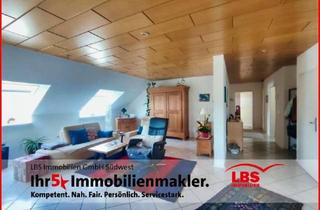 Wohnung kaufen in 67169 Kallstadt, Phantastische Sicht über Haardt und Pfälzerwald: Gepflegte Wohnung mit viel Platz