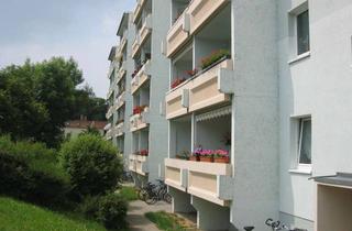 Wohnung mieten in Kutusowstraße 32, 04808 Wurzen, Preiswerte und ruhige Wohnung mit schöner Aussicht.