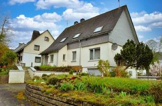 Haus kaufen in 57258 Freudenberg, Attraktives Wohnhaus mit großem Grundstück und viel Potential
