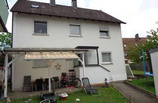 Haus kaufen in 97892 Kreuzwertheim, Kreuzwertheim: Wohnhaus mit zwei Wohnungen, Garage und kleinem Grundstück