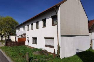 Doppelhaushälfte kaufen in 94550 Künzing, Osterhofen/Künzing: Sanierungsbedürftige Doppelhaushälfte m. gr. Scheune