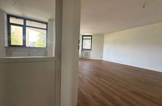 Wohnung kaufen in 82008 Unterhaching, Erstbezug nach Renovierung! Großzügige 4-Zimmer-Wohnung in bester Lage Unterhaching