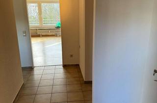 Wohnung kaufen in Münchinger Str. 16, 71282 Hemmingen, Gut geschnittene 3,5-Zimmer-Wohnung mit Südbalkon in Hemmingen
