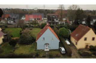 Haus kaufen in 28777 Farge, Sanierungsbedürftiges Zweifamilienhaus in ruhiger Lage von Bremen Farge