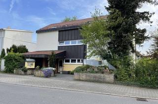 Mehrfamilienhaus kaufen in 72555 Metzingen, Traumhaftes Zuhause in Metzingen: Ihr Familienidyll in diesem Mehrfamilienhaus