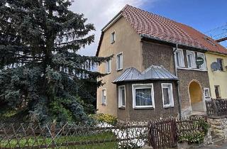 Doppelhaushälfte kaufen in 01809 Heidenau, Doppelhaushälfte mit stilvollem Altbaucharme in familienfreundlicher, grüner Höhenlage