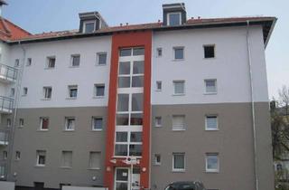 Wohnung mieten in Jannerstraße 20, 93053 Kasernenviertel, Toll ausgebaute 2 – Zimmer Dachgeschoss Wohnung mit Einbauküche in modernisierter Wohnanlage!