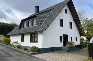 Haus kaufen in 32312 Lübbecke, Attraktives Zweifamilienhaus in guter Lage von Lübbecke - Eilhausen