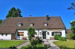 Haus kaufen in 83646 Bad Tölz, Ruhig gelegene DHH in Bad Tölz mit großem Garten und Bergblick direkt an einer Wiese - Erbbaurecht