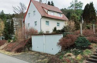 Haus kaufen in 78532 Tuttlingen, Tuttlingen - TUT: Kompaktes 2-Fam.-Haus mit 2 Einzelgaragen und Privatweg !