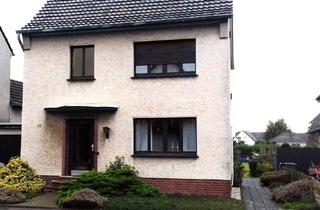Einfamilienhaus kaufen in 53859 Niederkassel, Niederkassel - EFH mit Potential auf großem Grundstück in Niederkassel-Rheidt!