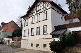 Haus kaufen in 98693 Ilmenau, Ilmenau - Geräumiges Wohnhaus mit Nebengebäude und drei Garagen in Ilmenau