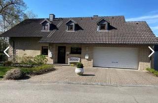 Haus kaufen in 51647 Gummersbach, Gummersbach - Traumhaus mit Einliegerwohnung und Fernblick
