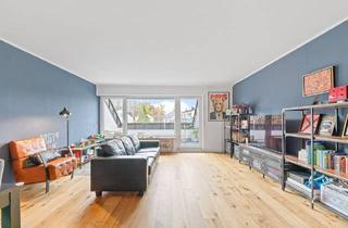 Wohnung kaufen in 70619 Stuttgart, Stuttgart - Investmentstarkes Wohnobjekt - Zentrale 3,5-Zimmer-Wohnung mit Garage in ruhiger Ortschaft