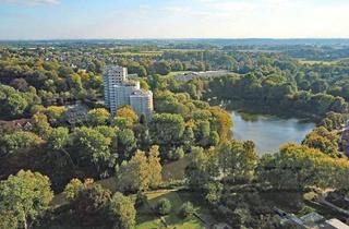 Wohnung kaufen in 23858 Reinfeld, Reinfeld - freie 2-Zimmer-Wohnung im 8.Stock und tollem Blick auf den Neuhöfer Teich in Zentrumslage