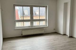 Wohnung mieten in Schulstr. 11, 09337 Hohenstein-Ernstthal, EBK möglich - sanierte 2 Raum Wohnung in zentraler Lage