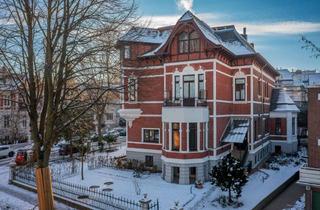 Wohnung mieten in Uhlandstraße 20, 23564 St. Jürgen, Elegante Dachgeschosswohnung in Jugendstilvilla!