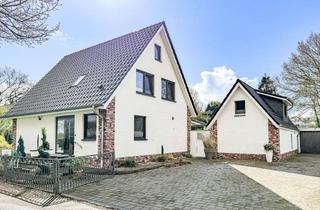 Einfamilienhaus kaufen in 27476 Cuxhaven, Kernsaniertes Einfamilienhaus mit Nebengebäude auf bezauberndem Grundstück in Strandnähe