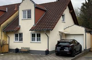 Doppelhaushälfte kaufen in 53819 Neunkirchen-Seelscheid, Sehr gut ausgestattete Doppelhaushälfte auf traumhaftem Grundstück in TOP Lage von Seelscheid