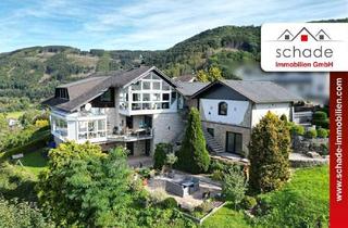 Haus kaufen in 57413 Finnentrop, SCHADE IMMOBILIEN - Die Natur des Sauerlands genießen! Exklusives Ein-/Zweifamilienhaus.