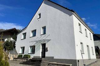 Haus kaufen in 57413 Finnentrop, Großzügiges Wohnhaus mit einigen Besonderheiten!