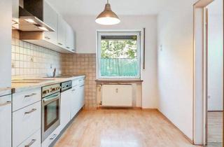 Wohnung kaufen in 91126 Schwabach, Geräumige 4 Zimmer Hochparterre Wohnung mit Loggia sowie Gartenmitbenutzung