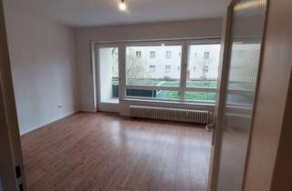 Wohnung mieten in Residenzstr. 152a, 13409 Reinickendorf, Moderne 1 Zimmerwohnung mit Einbauküche und Balkon am U-Residenzstraße zu vermieten!