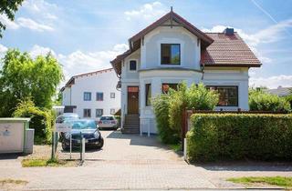 Villa kaufen in Kirchhofsweg 55, 25421 Pinneberg, Villa in ruhiger Lage mit Garten Pinneberg 5-6 Zimmer, ca. 160 m2, frei lieferbar