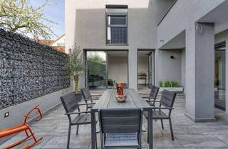 Haus kaufen in 63801 Kleinostheim, Innovatives Wohndesign - Luxus und Komfort über vier Ebenen