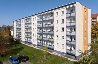 Wohnung mieten in Neuberinstraße, 08468 Reichenbach, Für Kurzentschlossene! Sanierte 2-Raum-Wohnung mit verglastem Balkon zum Sofortbezug
