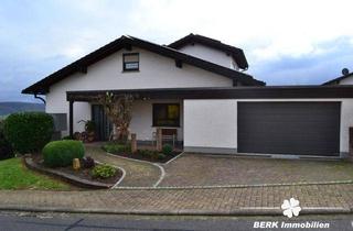 Haus kaufen in 63785 Obernburg, BERK Immobilien - Sehr gepflegtes ZFH in TOP-Wohnlage von OBB - das perfekte Mehrgenerationenhaus!