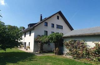 Haus kaufen in 09661 Hainichen, Hainichen - Großzügiges Haus mit sonnigem Garten, 2 Garagen, große Werkstatt und viel Nutzfäche!