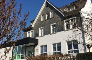 Wohnung mieten in Kirchplatz, 57319 Bad Berleburg, Wunderschöne lichtdurchflutete Altbauwohnung in Bad Berleburg Wingeshausen zu vermieten