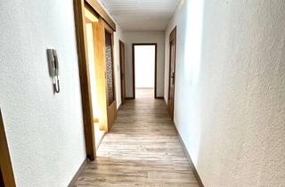 Wohnung mieten in Schwarzenberger Straße 34, 08280 Aue, Neu renovierte 3-Zimmer-Wohnung in Aue