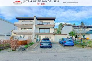 Doppelhaushälfte kaufen in 76532 Weststadt, Doppelhaushälfte mit 2 Balkonen, Terrasse und Garage in Baden-Baden