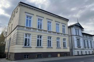 Haus kaufen in 18273 Güstrow, Provisionsfrei: MFH in beliebter Wohnlage von Güstrow