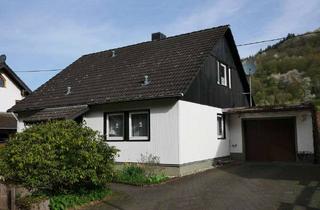 Haus kaufen in 53506 Ahrbrück, Freistehendes OKAL-Fertighaus mit Garage und großzügigem Grundstück