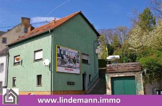 Haus kaufen in 66578 Schiffweiler, Heiligenwald: Voll vermietetes Dreifamilienhaus als Kapitalanlage