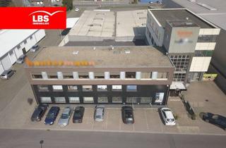 Gewerbeimmobilie kaufen in 46446 Emmerich am Rhein, Gewerbeimmobilie-Betriebsgebäude mit Lagerhallen und Freifläche