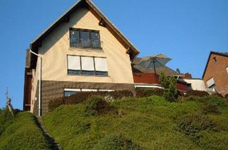 Haus kaufen in 31073 Delligsen, Delligsen - Traumhaftes Haus in Niedersachsen zu verkaufen (3 Mietwohnungen)