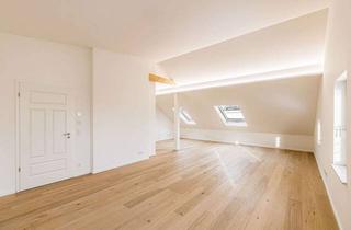 Wohnung kaufen in Auguste-Schmidt-Straße 12, 04103 Zentrum-Südost, Viel Licht & Platz: Komfortable 4-Zimmer-Dachgeschosswohnung in energieeffizienten Altbau