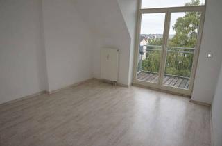 Wohnung mieten in Humboldtstraße, 09130 Sonnenberg, Dachgeschoss - Laminat - Balkon - Bad mit Dusche !!