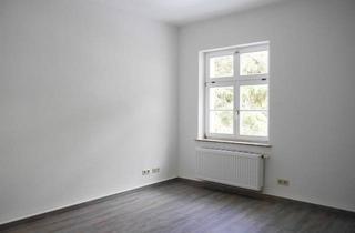 Wohnung mieten in Westbergstraße 24, 08451 Crimmitschau, Frisch renovierte 2-Raum-Wohnung in ruhiger Lage! Neue Einbauküche möglich!