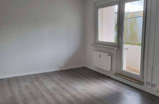 Wohnung mieten in Regensteinsweg 25g, 38889 Blankenburg (Harz), Frisch sanierte 2 -Raumwohnung mit Balkon & kautionsfrei!