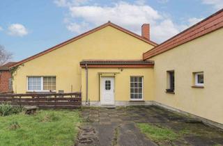 Einfamilienhaus kaufen in 23923 Selmsdorf, Viel Platz: Sanierungsbedürftiges Einfamilienhaus mit Garten in naturnaher Lage