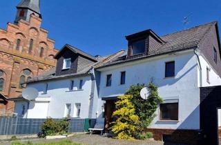 Haus kaufen in 35794 Mengerskirchen, Waldernbach. Renovierungsbedürftiges Wohnhaus in ruhiger Ortskernlage.