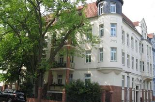 Wohnung mieten in Otto-Kilian-Straße 50, 06110 Lutherplatz/Thüringer Bahnhof, Schöne 3 Zi-Wohnung mit Balkon, Laminat, sep. Küche, und Duschbad in der südl. Innenstadt