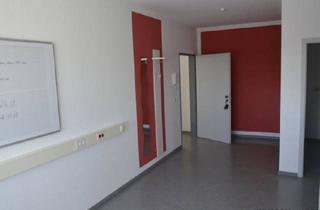 Büro zu mieten in 08228 Rodewisch, Moderne Büroeinheit mit 3 Zimmern plus Foyer zu vermieten!