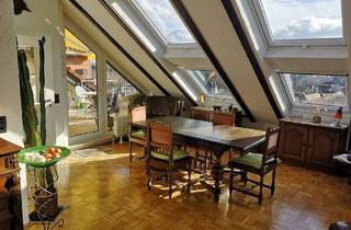 Wohnung kaufen in 60389 Frankfurt, Frankfurt am Main - Wohlfühlen am Lohrberg! Im Grünen wohnen mit Dachterrasse und Einzelgarage!