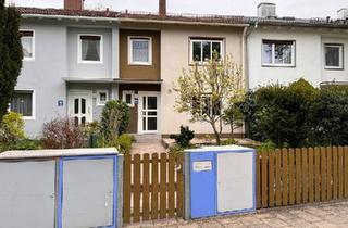 Haus kaufen in 80997 München, München - Reihenmittelhaus mit Garage auf Erbpachtgrundstück Provisionsfrei